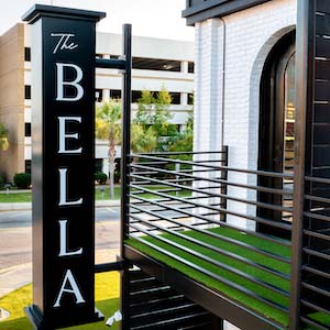 Bella balcony